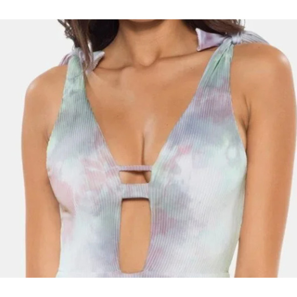 Soluna Moonlight Tie-Dye Ribbed Plunging One-Piece swimsuit Size M NWT - Picture 4 of 4